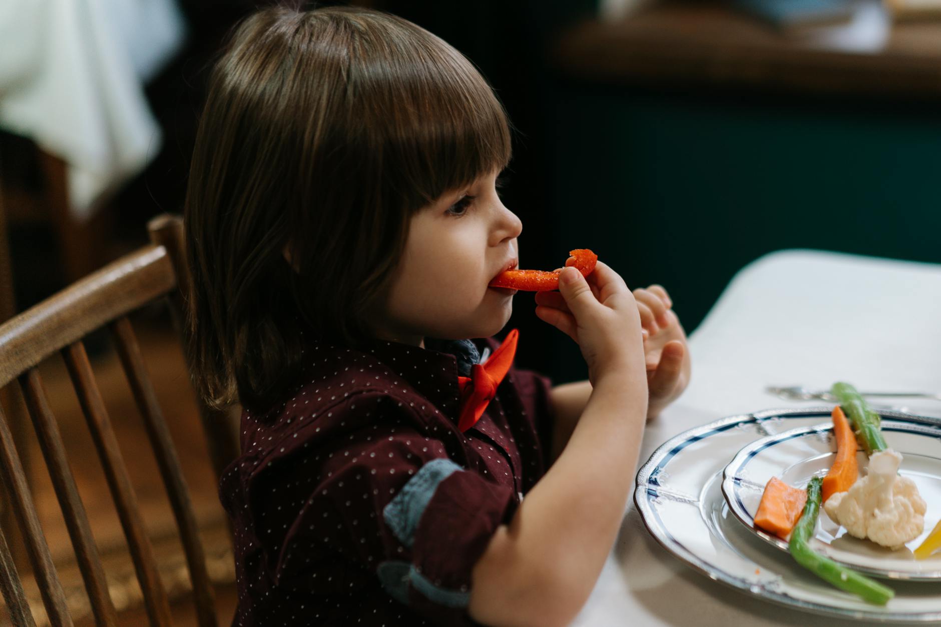 toddler self feeding